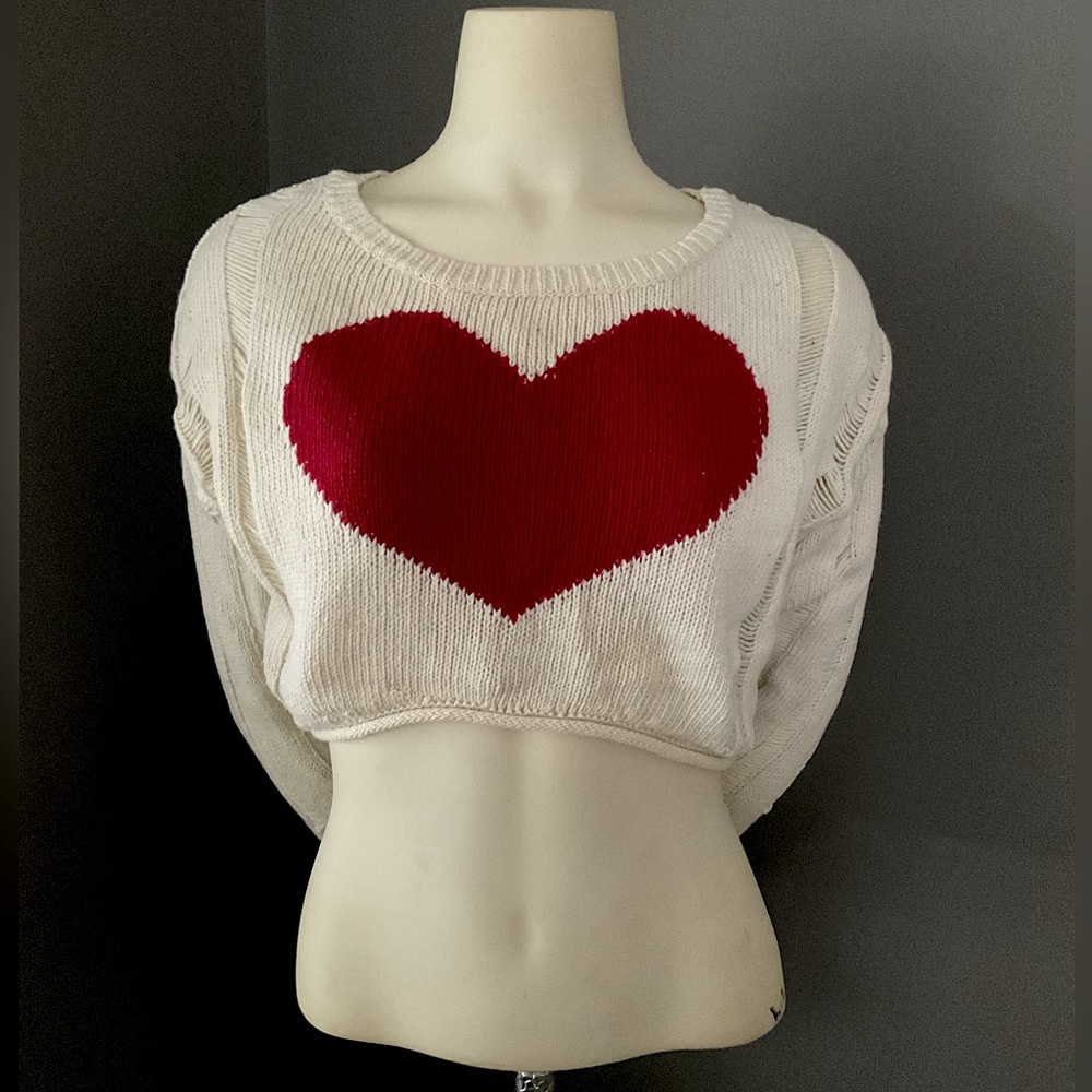 VINTAGE ● Knit Cropped Sweater with Heart Detail ● MATERIAL GIRL ● Y2K